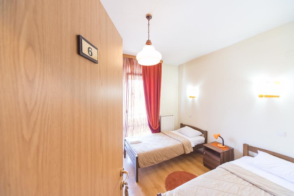 Hotel Piramida Podgorica Eksteriør bilde