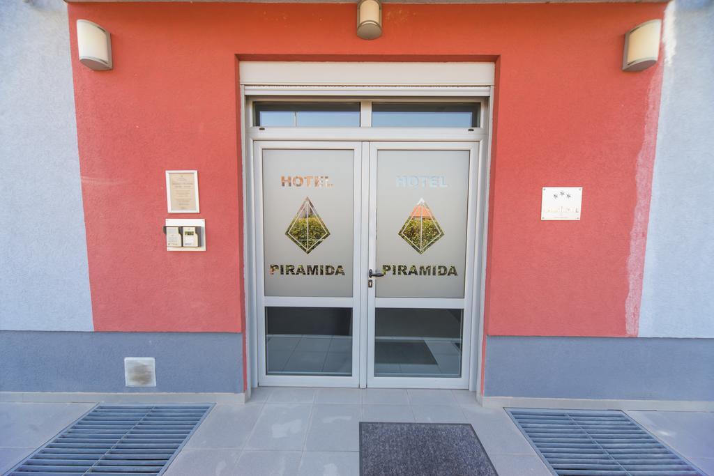 Hotel Piramida Podgorica Eksteriør bilde